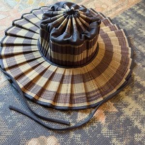 Lorna Murray Capri sun hat size L large Provence color- lavender New without tag